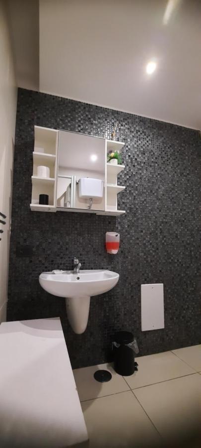 B&B Locanda Mediterranea Νάπολη Εξωτερικό φωτογραφία